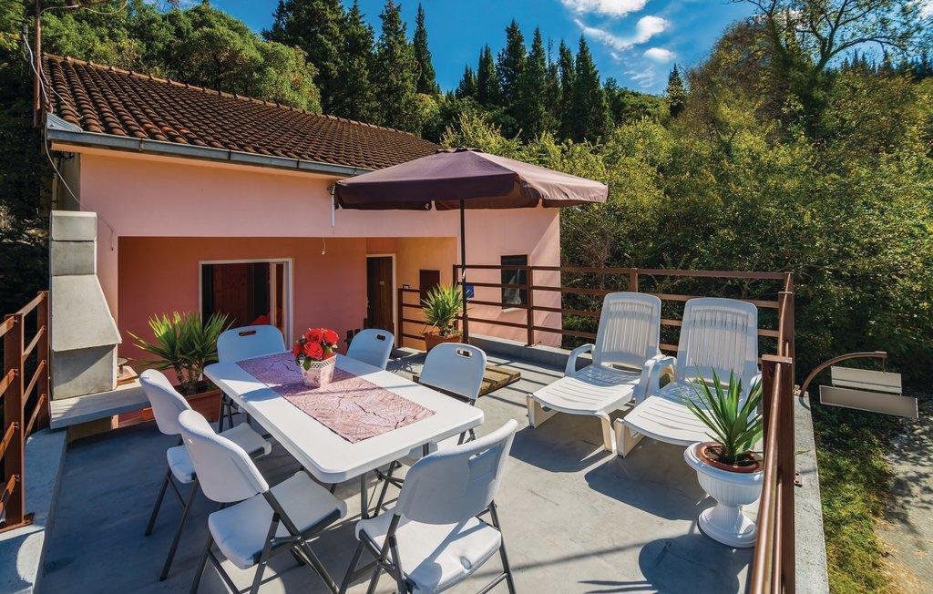 Holiday Home Paul บลัตเซ ภายนอก รูปภาพ