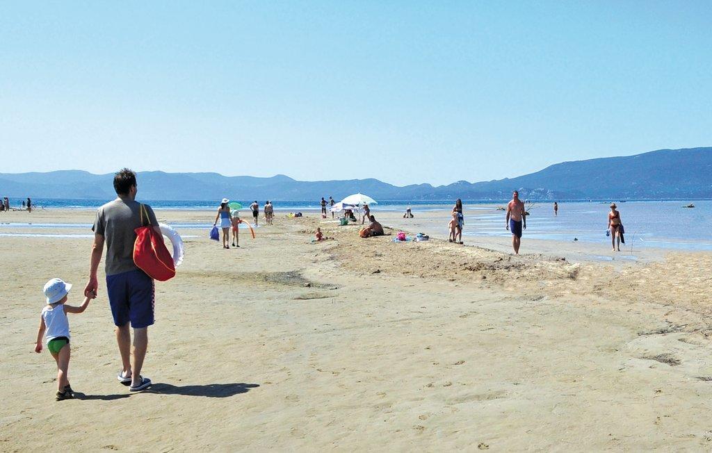 Holiday Home Paul บลัตเซ ภายนอก รูปภาพ